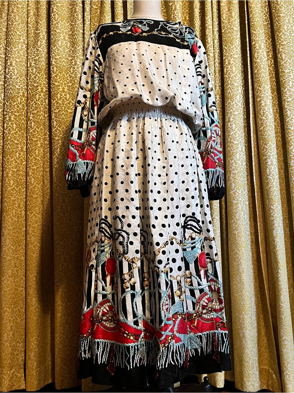 Vintage Polka Dot and Tassel Print Dress with Kick Skirt